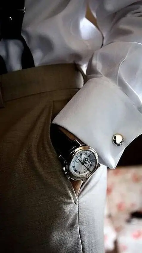 12_Accessories and Details_What to Wear to a Networking Event Men