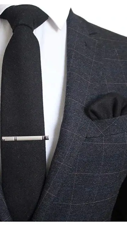 14_Accessories and Details_What to Wear to a Networking Event Men