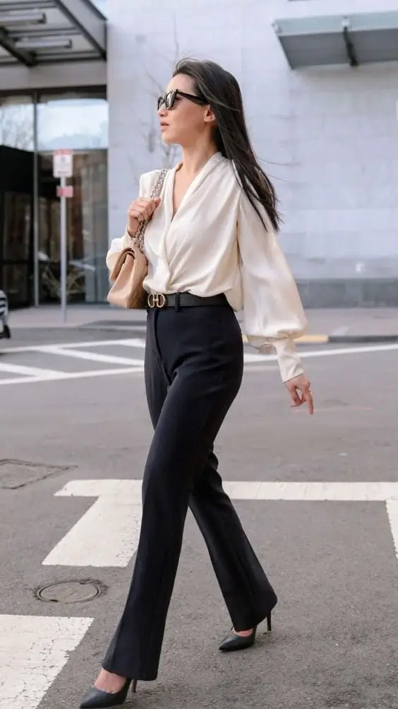 4_Business Casual Attire_What to Wear to a Networking Event Women
