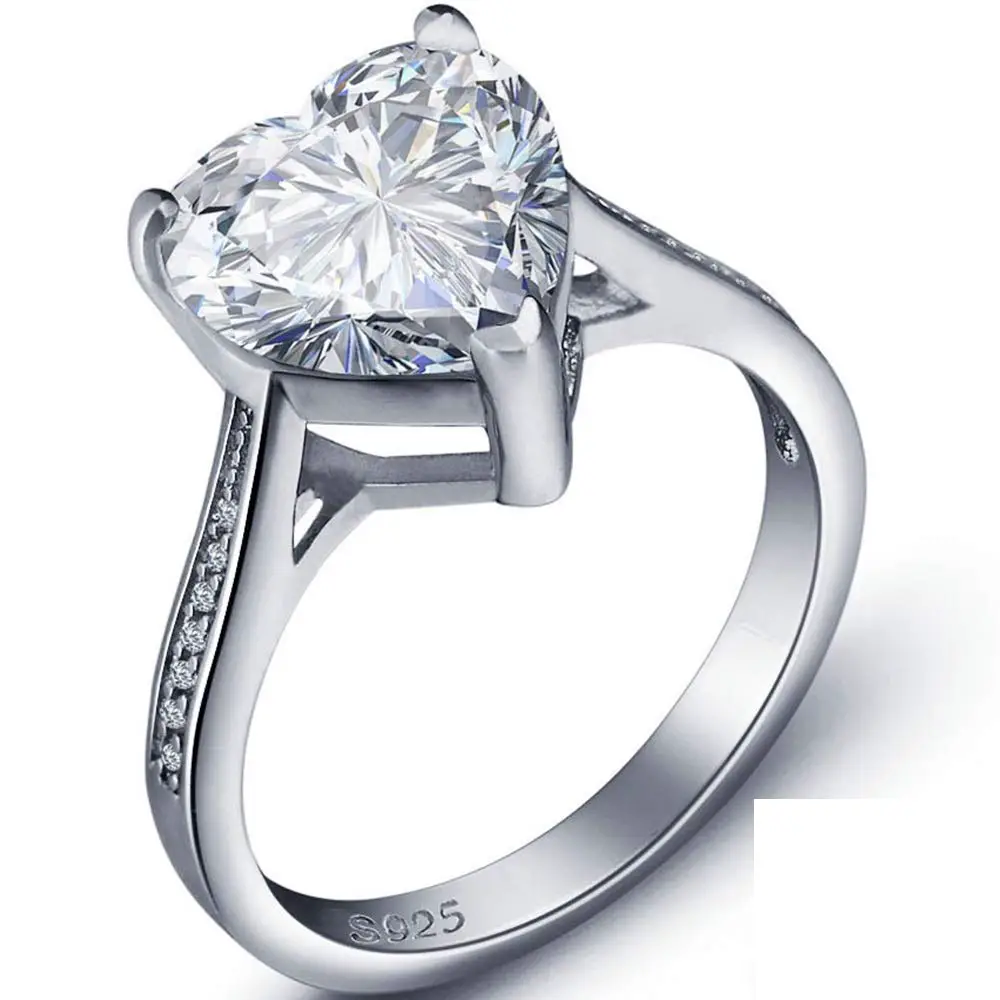 Jude Jewelers Sparkling Heart Ring